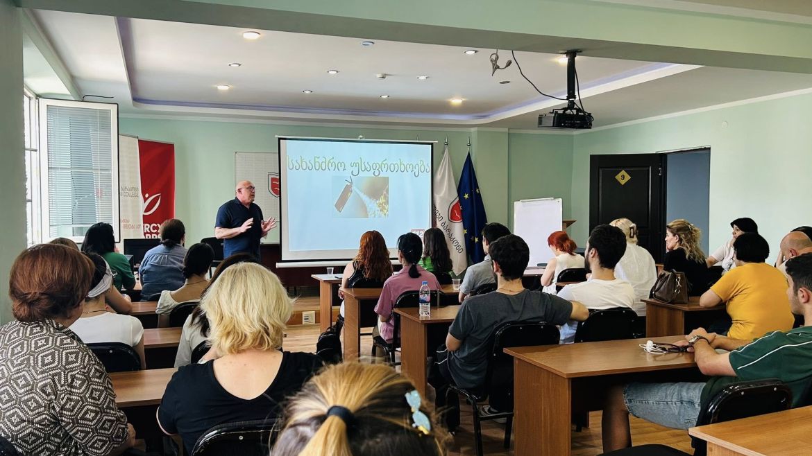 სახანძრო უსაფრთხოების უზრუნველყოფის მექანიზმებთან დაკავშირებით შეხვედრა ჩატარდა